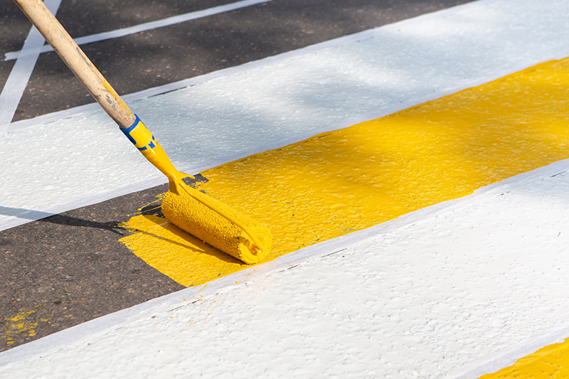ROAD MARKING PAINT 555